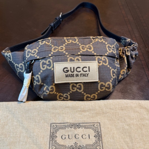 New Authentic Gucci GG Supreme Brown Waist Bag Fanny Pack 32 - 38 inches - Picture 1 of 9